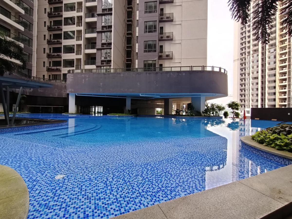 R&F Princess Cove Premium Homestay Famaily Johor Bahru Exterior foto