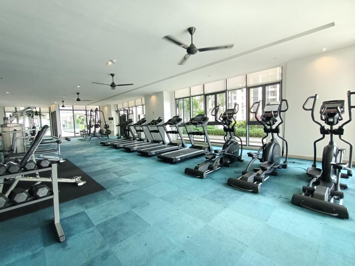 R&F Princess Cove Premium Homestay Famaily Johor Bahru Exterior foto